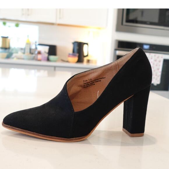 Beast Fashion Woman's Black Asymmetrical Pump Pointed Toe / Block 3" Heel - Picture 1 of 11